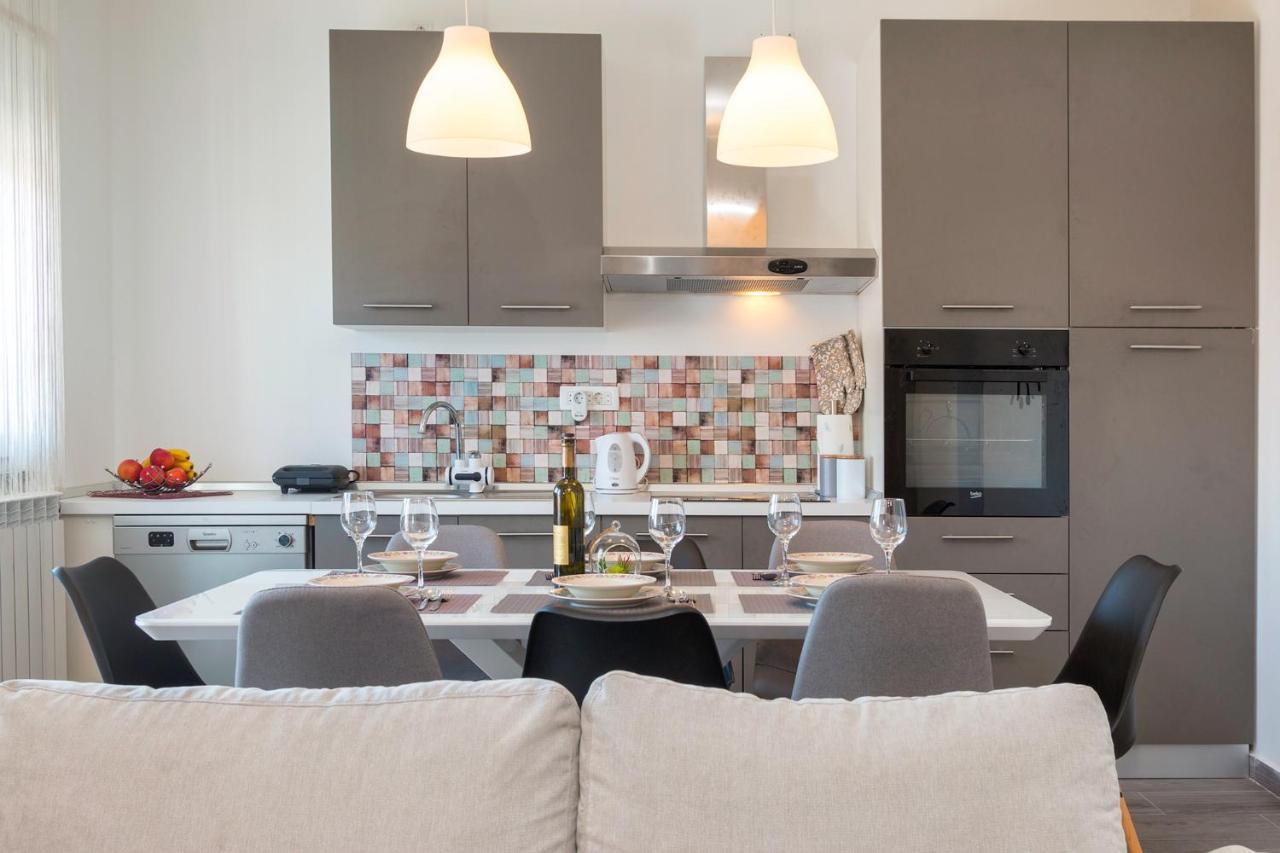 Apartma Kris *